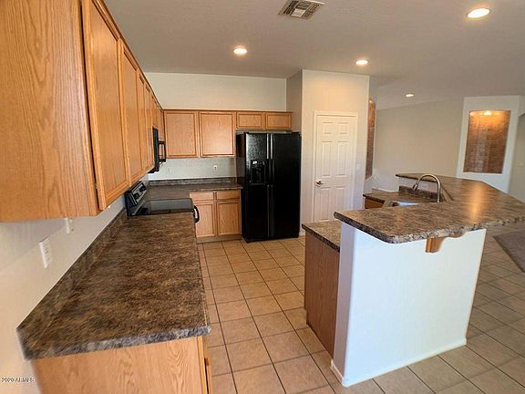 5th image of 3920 S Velero St