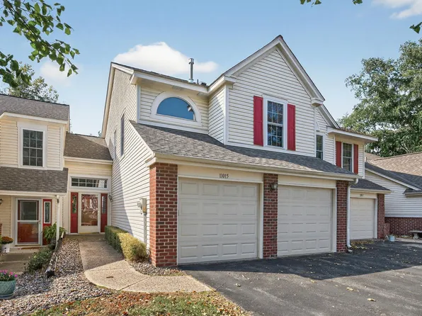 11015 Oregon Curv, Bloomington, MN 55438