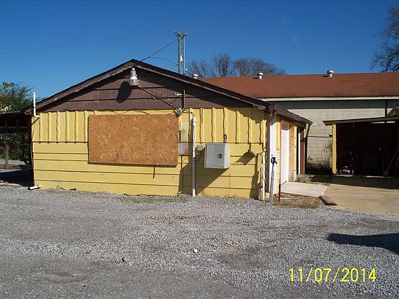 4th image of 220 E Cedar St