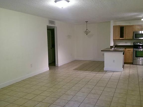 4th image of 5441 Baywater Dr