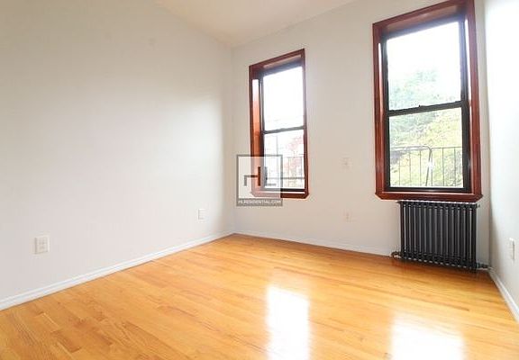 5th image of 223 18th St #2F