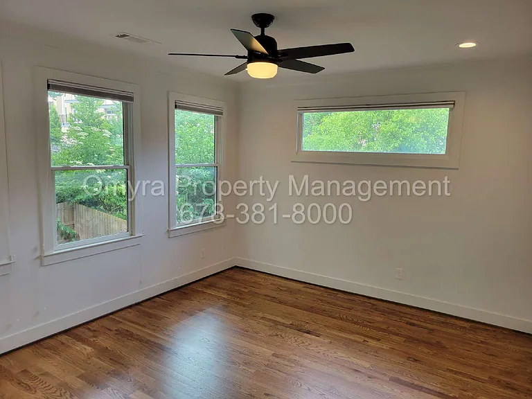 712 Glenwood Ave SE #B — Photo 10