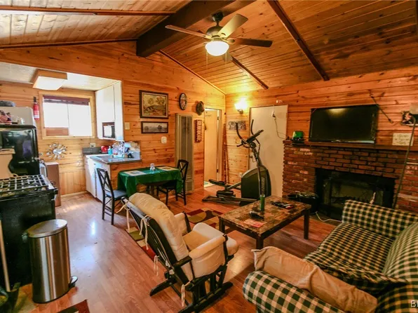 487 Imperial Ave, Sugarloaf, CA 92386