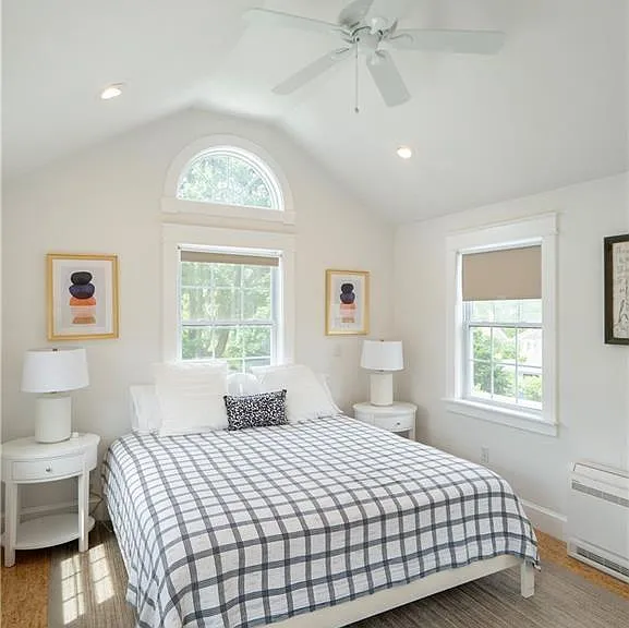 122 Ruggles Ave — Photo 32