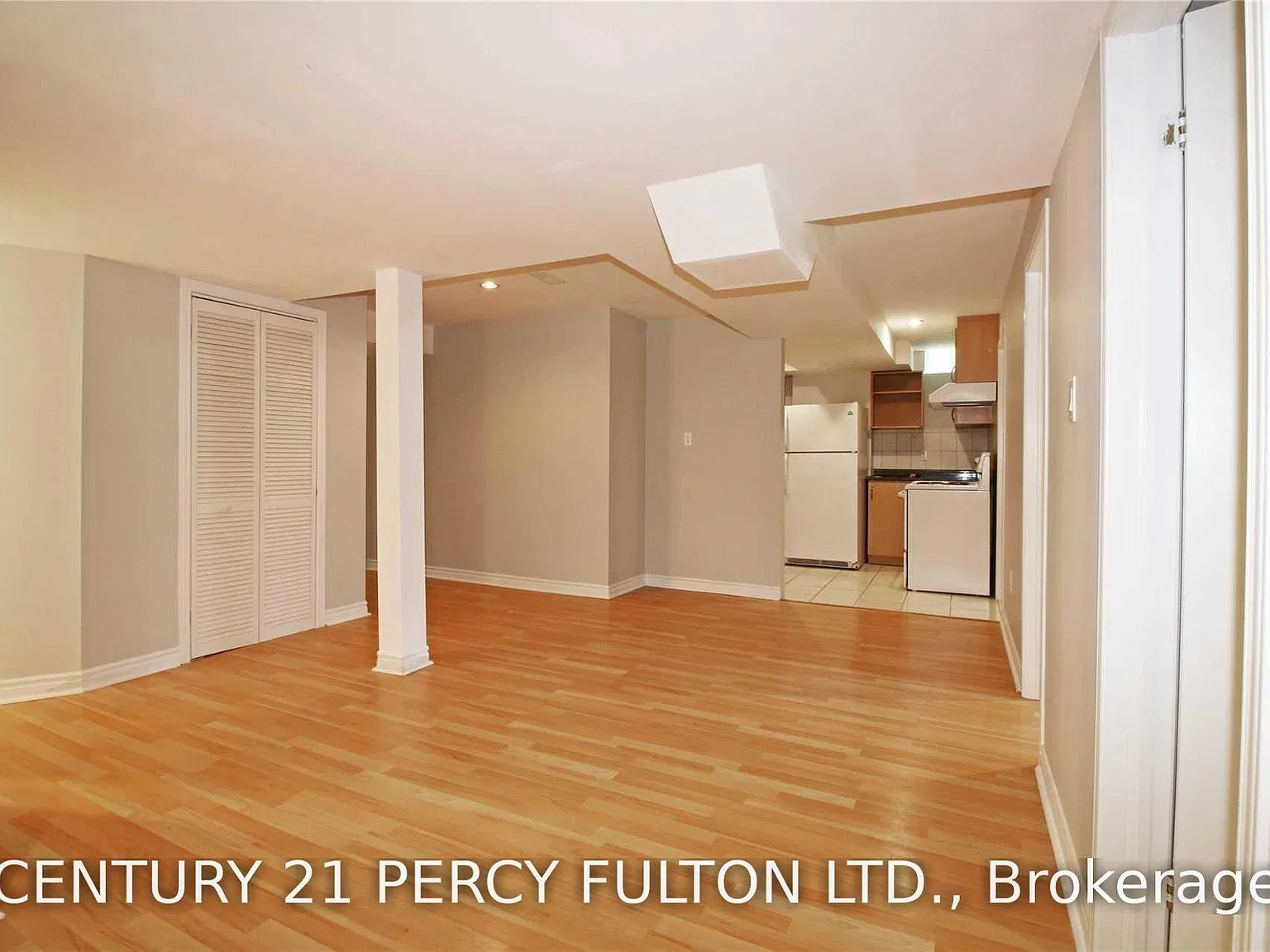 3 bed, $2,199 — Photo 4