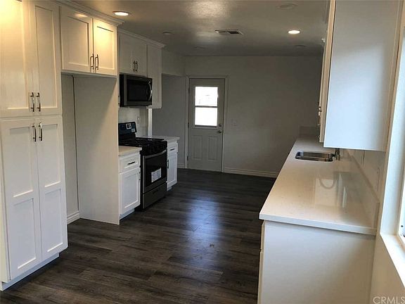 5th image of 17008 Ermanita Ave