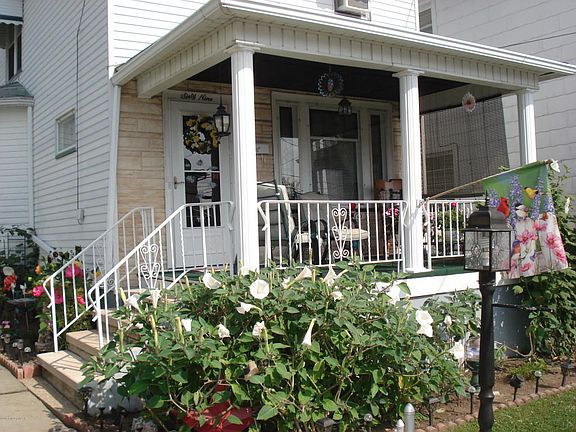 5th image of 69 Hillside Ave