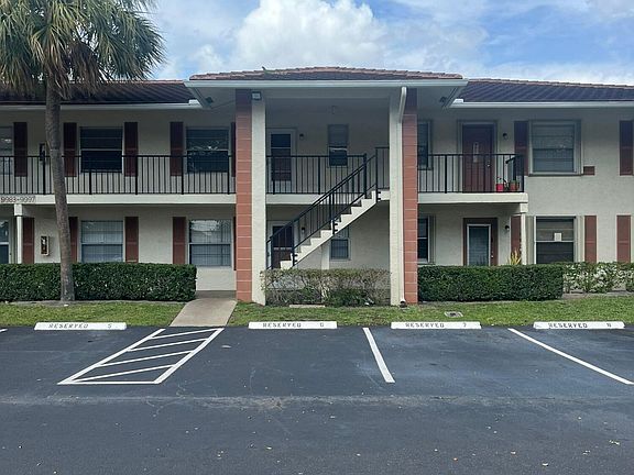 2nd image of 9993 Three Lakes Cir