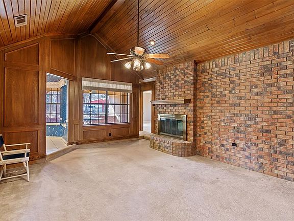 5th image of 2509 Wild Oaks Ave