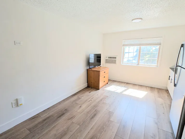 Oxbow Apartments — Photo 19