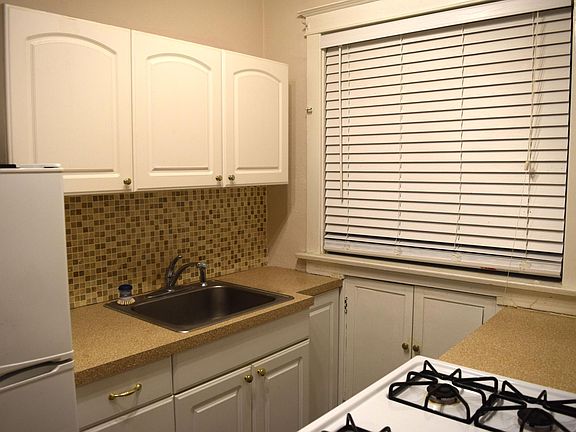 4th image of 2119 Alfred Ave Floor 1