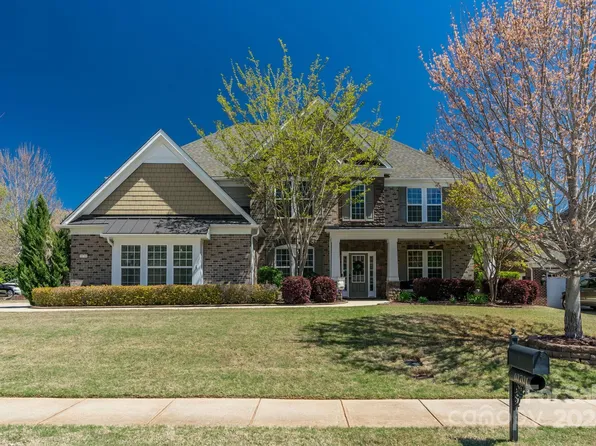 10701 Waxhaw Manor Dr, Waxhaw, NC 28173
