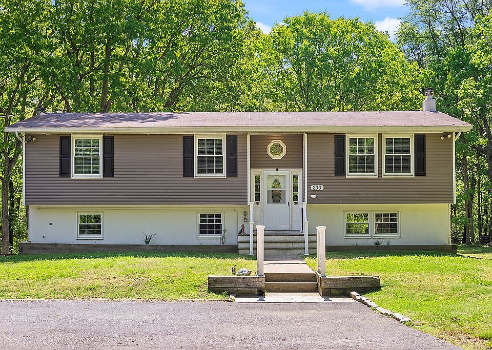 233 Old Rd, Monroe Township, NJ 08831 Zillow
