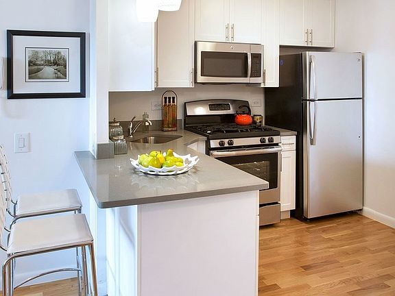 5th image of 385 S End Ave APT 2F