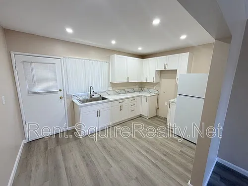 936 W Foothill Blvd #9 Photo 1