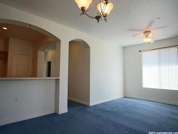 5th image of 27 S Clayton Ct #103