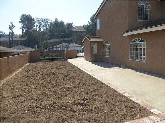 5th image of 24365 Darrin Dr