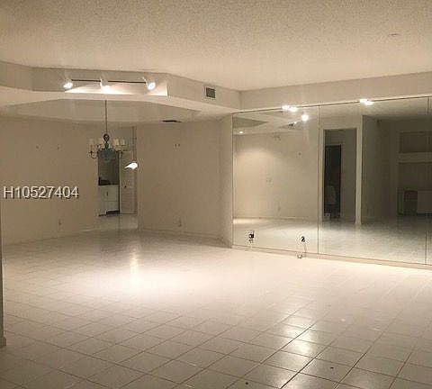 4th image of 11682 Briarwood Cir APT 1