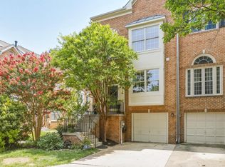 19015 Gallop Dr, Germantown, MD 20874