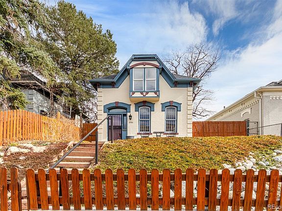 2nd image of 2530 Arapahoe Street