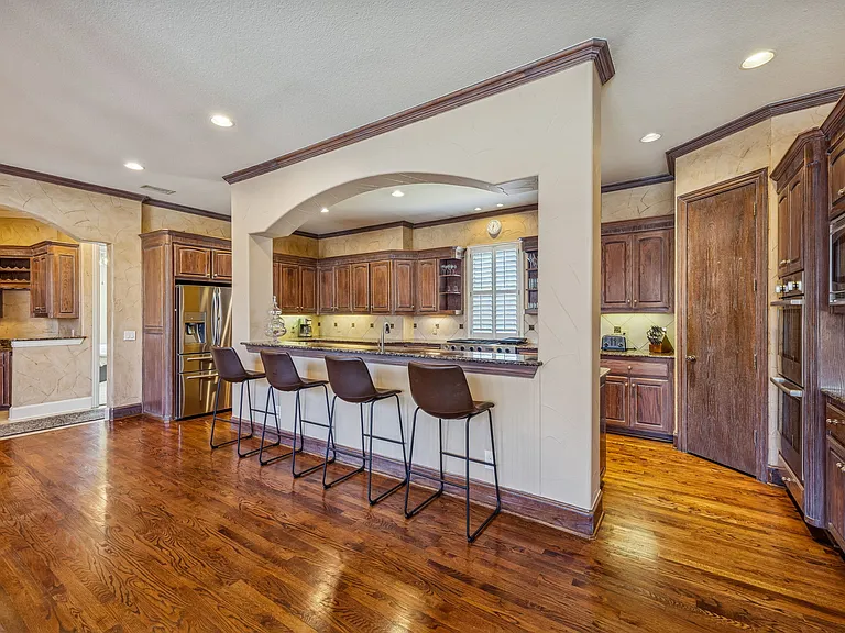 5012 Kirkland Ct — Photo 8
