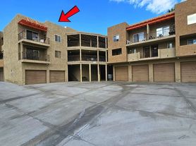 256 Lake Havasu Ave S