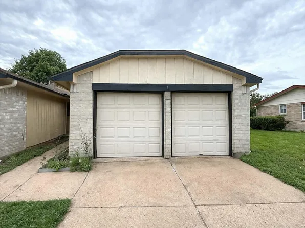 12119 Tambourine Dr, Stafford, TX 77477