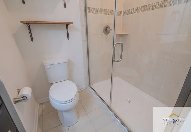1724 Lantern Mews — Photo 31