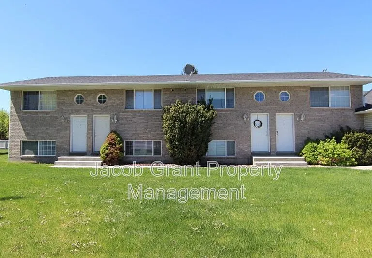 1940 S Ammon Rd #1 — Photo 1