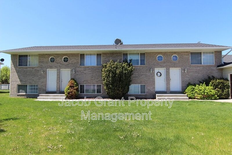 1st image of 1940 S Ammon Rd APT 1
