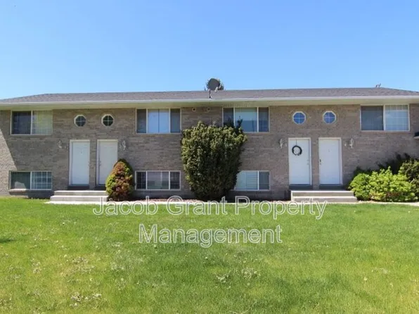 1940 S Ammon Rd APT 1, Ammon, ID 83406