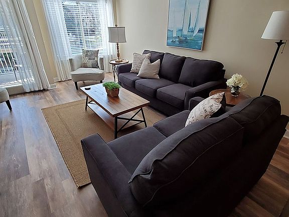 5th image of 15 Deallyon Ave APT 114