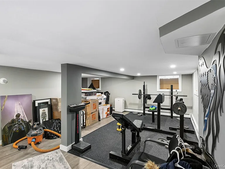 31 Julian Pl #1S — Photo 16