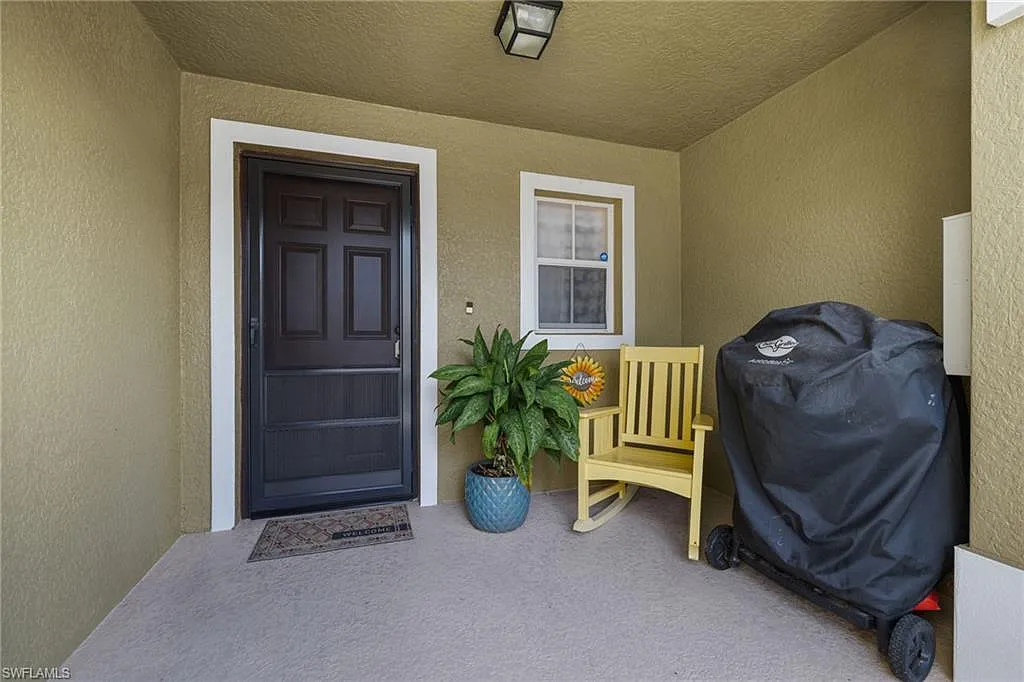 3 bed, 2.5 bath, 1541 sqft, $1,800 — Photo 3