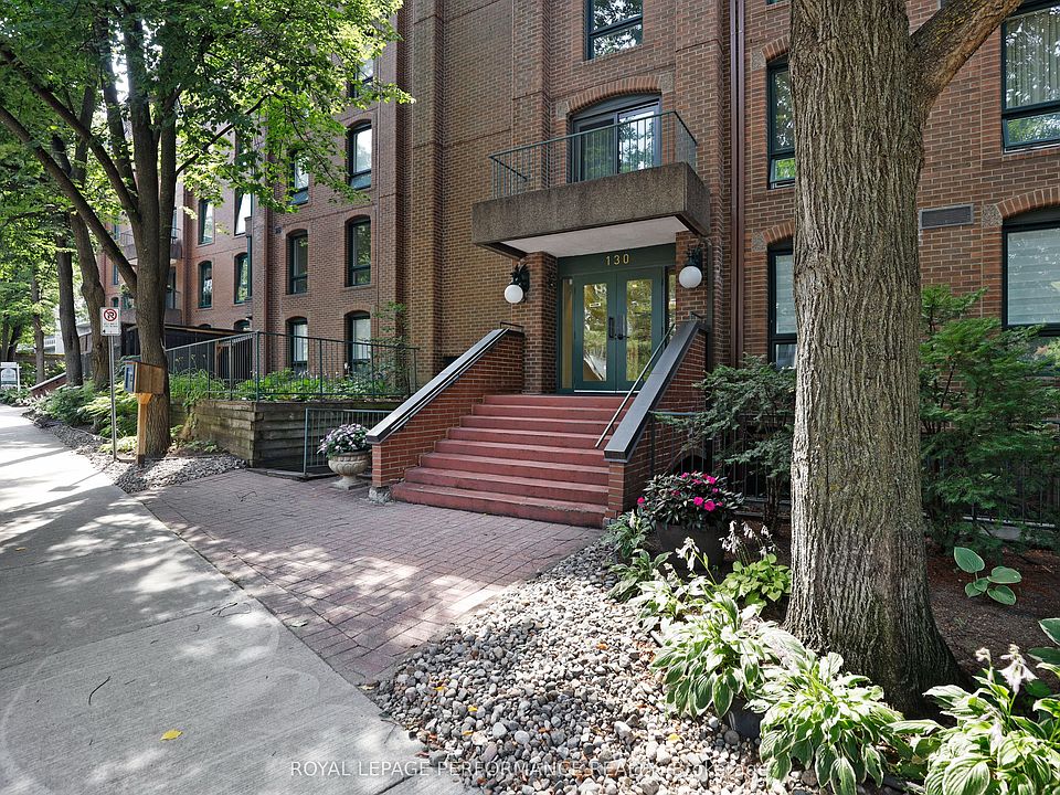 1st image of 130 Rideau Ter #4
