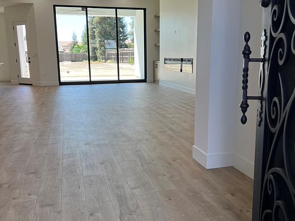 3rd image of 2219 Diamante Drive