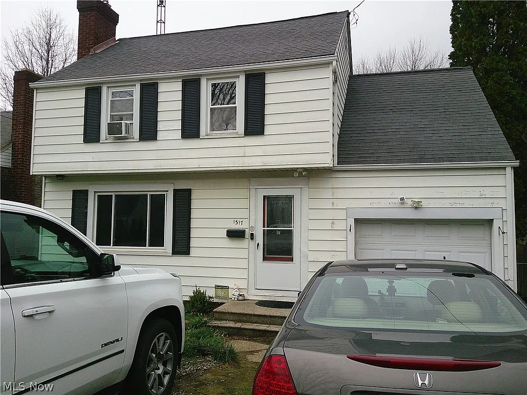 1317 38th St NW photo 1