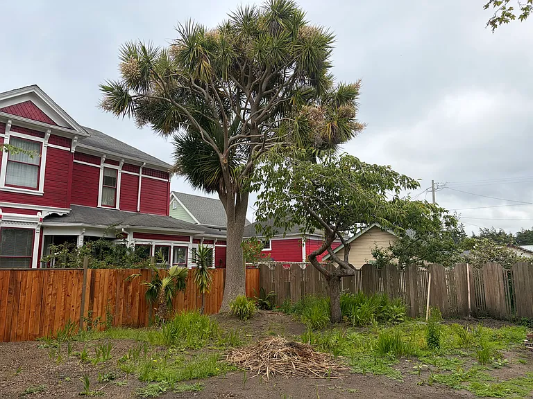 2139 H St — Photo 10