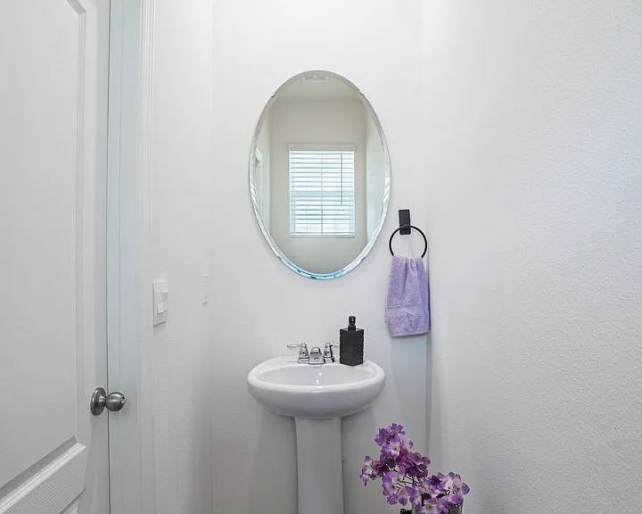 1456 Isleta Loop — Photo 21