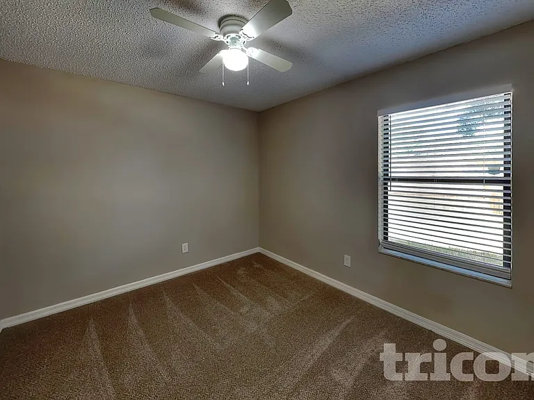 947 Sandywood Dr — Photo 12
