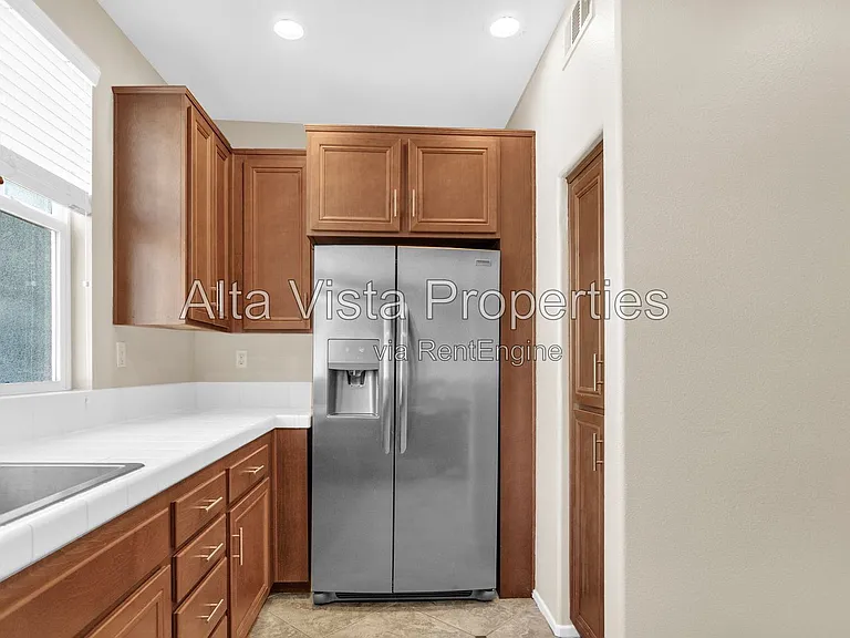 16916 Hutchins Lndg #73 — Photo 8
