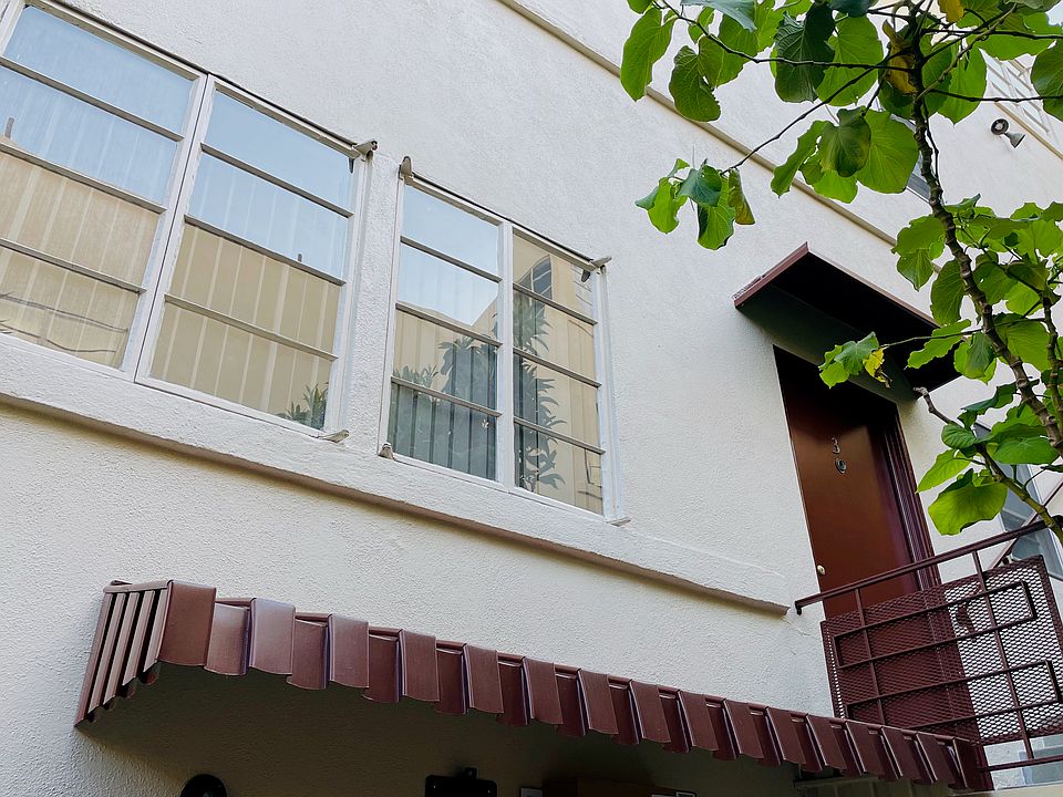 1st image of 817 Levering Ave APT 5