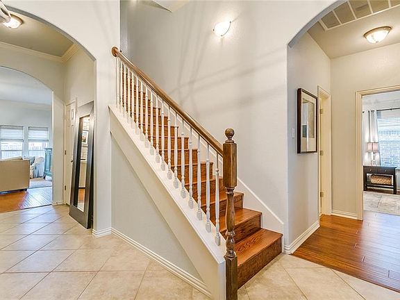 3rd image of 434 Spyglass Dr