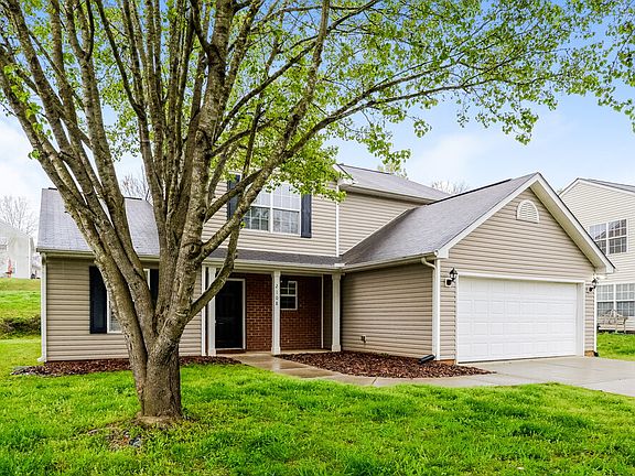 4th image of 2108 Thorn Crest Dr