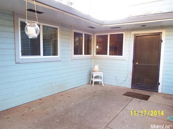 2nd image of 2912 Elmer St