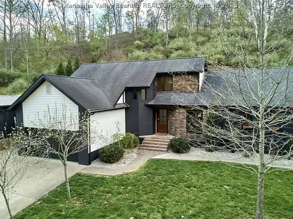 1913 Rocky Step Rd, Scott Depot, WV 25560