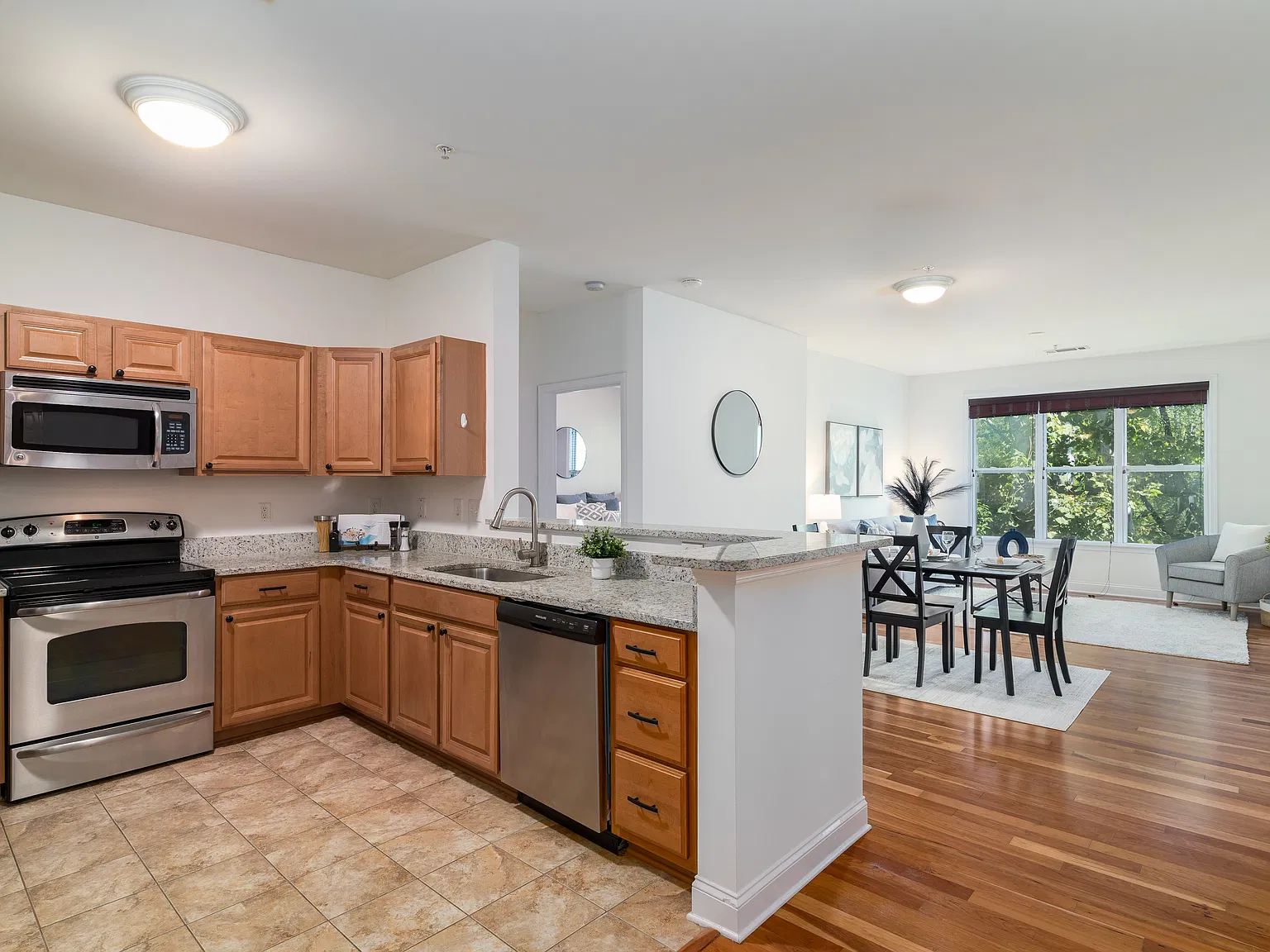 2 bed, 1210 sqft, $1,850 — Photo 1
