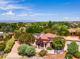 2700 Via Antigua, Santa Fe, NM 87505