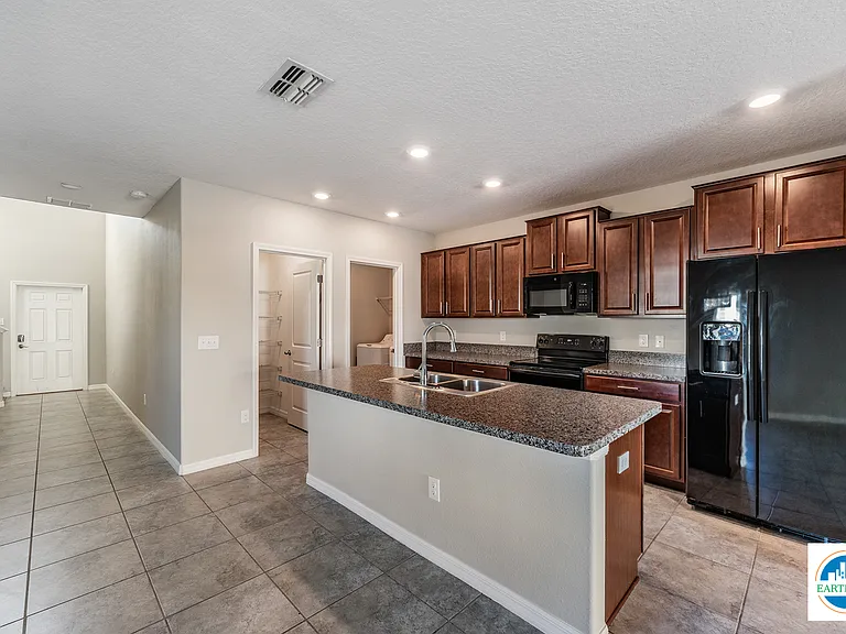 10201 Boggy Moss Dr — Photo 13