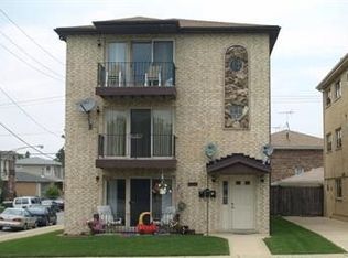 7958 W Addison St, Chicago, IL 60634